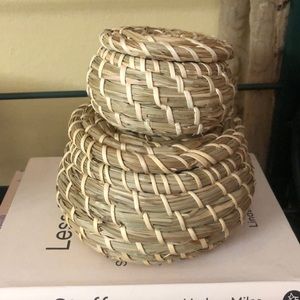 2 round baskets